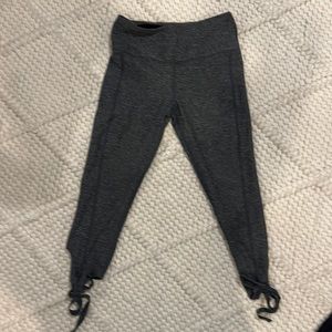 SCORPION SOL CROPPED TIE YOGA LEGGINGS XS